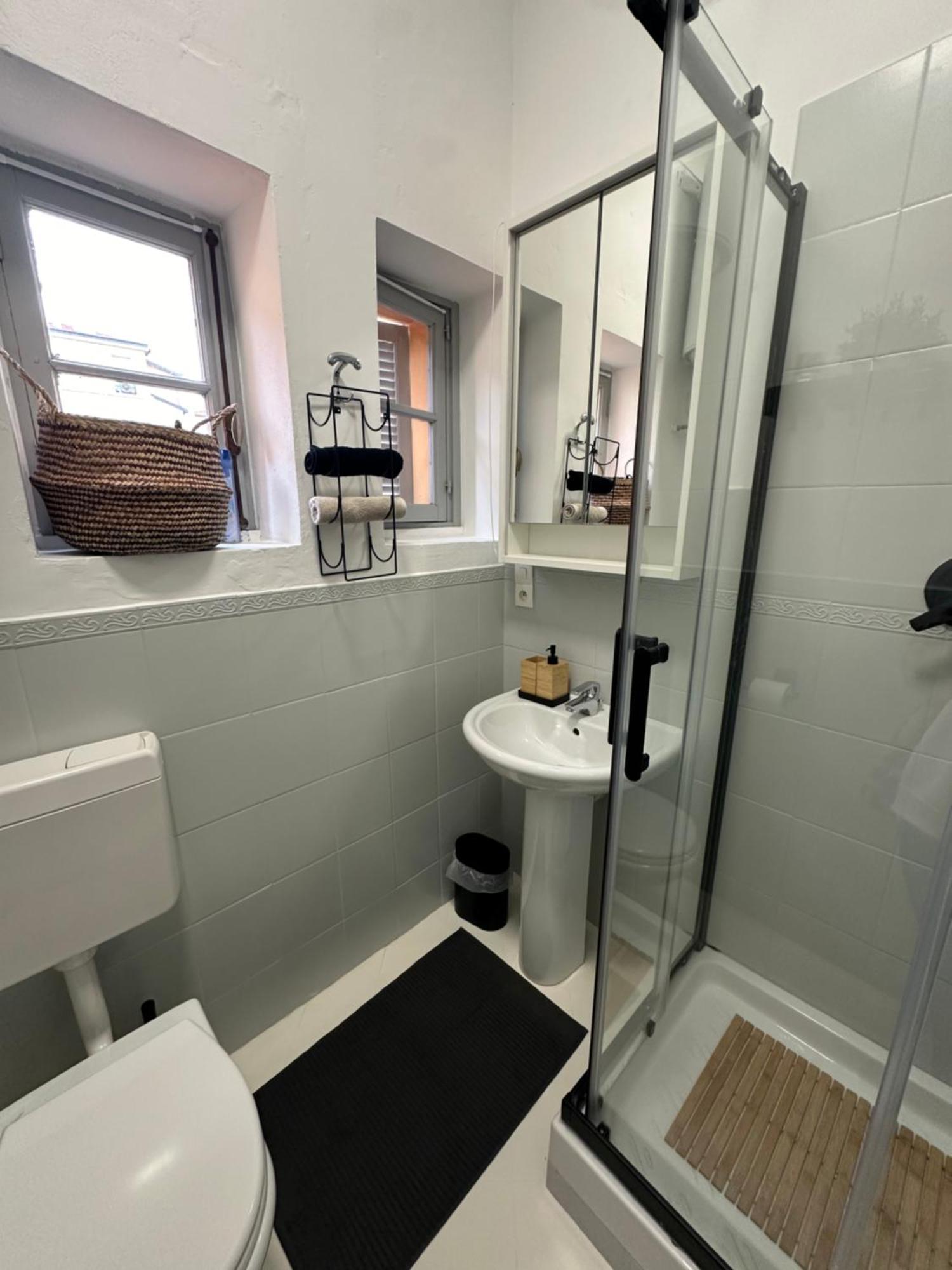 Villarey Home - Central Apartment In Mentone Esterno foto