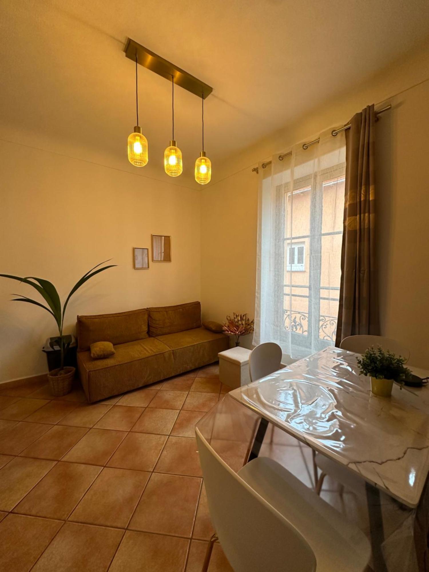 Villarey Home - Central Apartment In Mentone Esterno foto