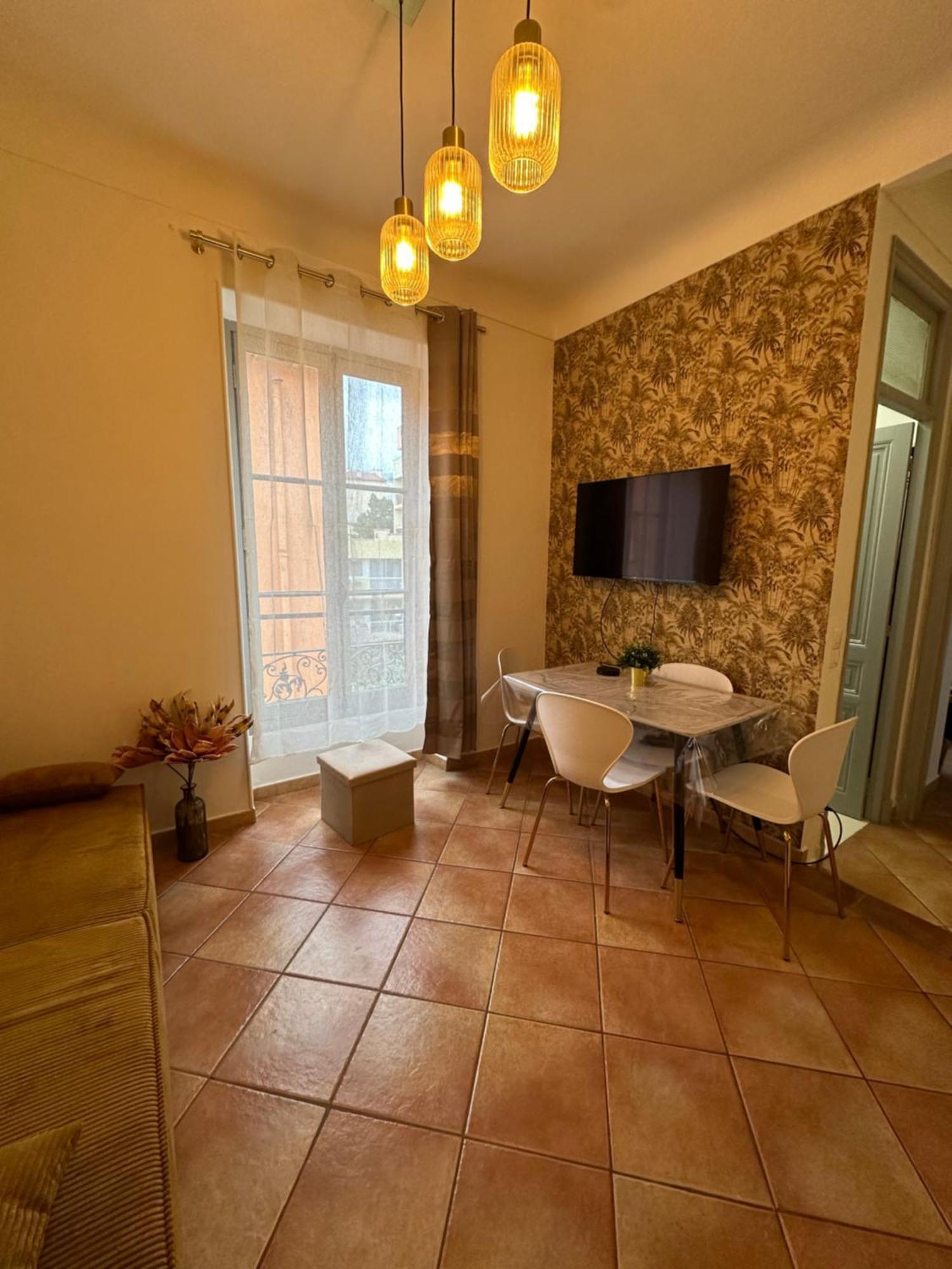 Villarey Home - Central Apartment In Mentone Esterno foto
